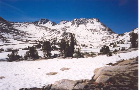 General view on way to Seldon Pass.